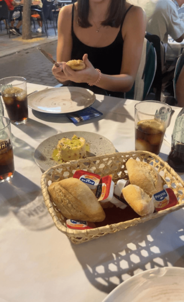 Kuva alkuruuasta ravintolassa.