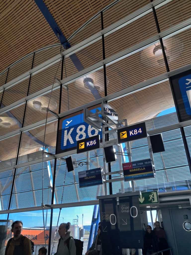 Kuva lentokentän portista.